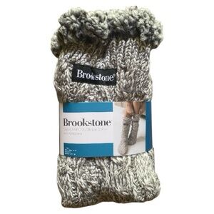Brookstone Light Grey and White Cable Knit Cozy Slipper Socks w/ Grippers 4-10